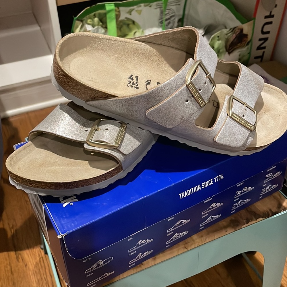 Birkenstock Arizona Washed Metallic Blue Silver w/Gold Hardware | Size 41 Narrow